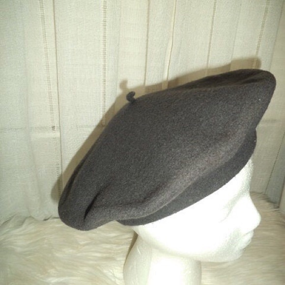 Vintage 100% Wool Beret Basque ~ French Chic Hat - Picture 2 of 5